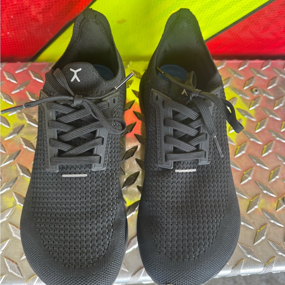 Lux Black Athletic Shoes